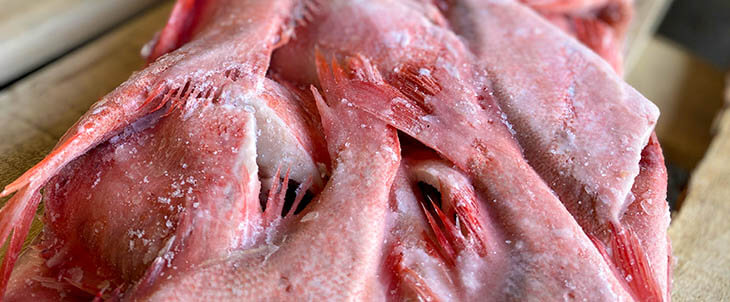 Окунь морской красный мелкий купить по оптовой цене Продажа рыбы